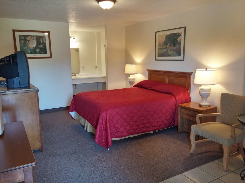 Country Regency Inn & Suites Manvel Exterior foto